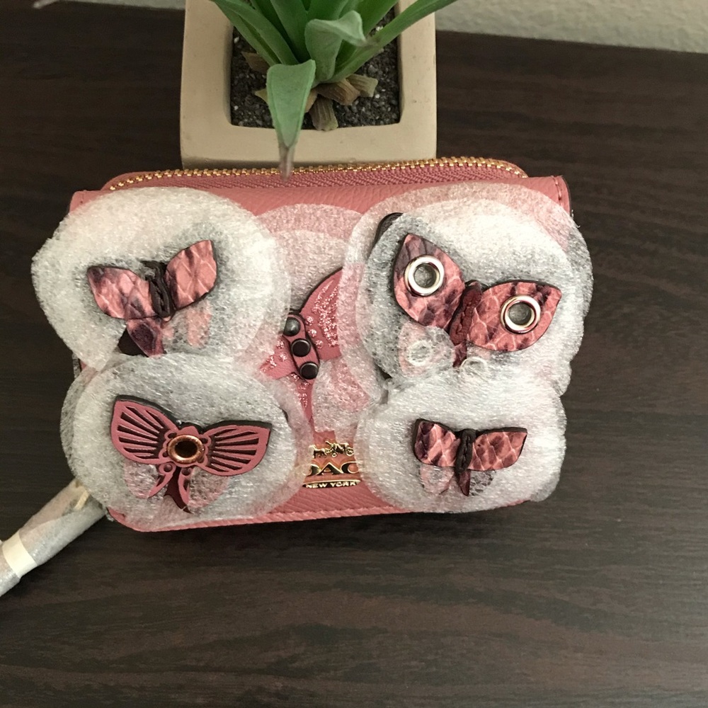 Coach Small Trifold Wallet w Butterfly Applique